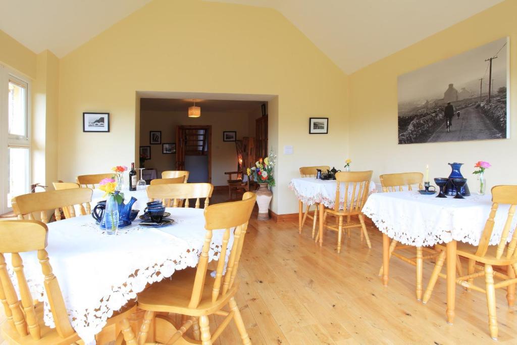 2 Mile Lodge Kenmare Extérieur photo